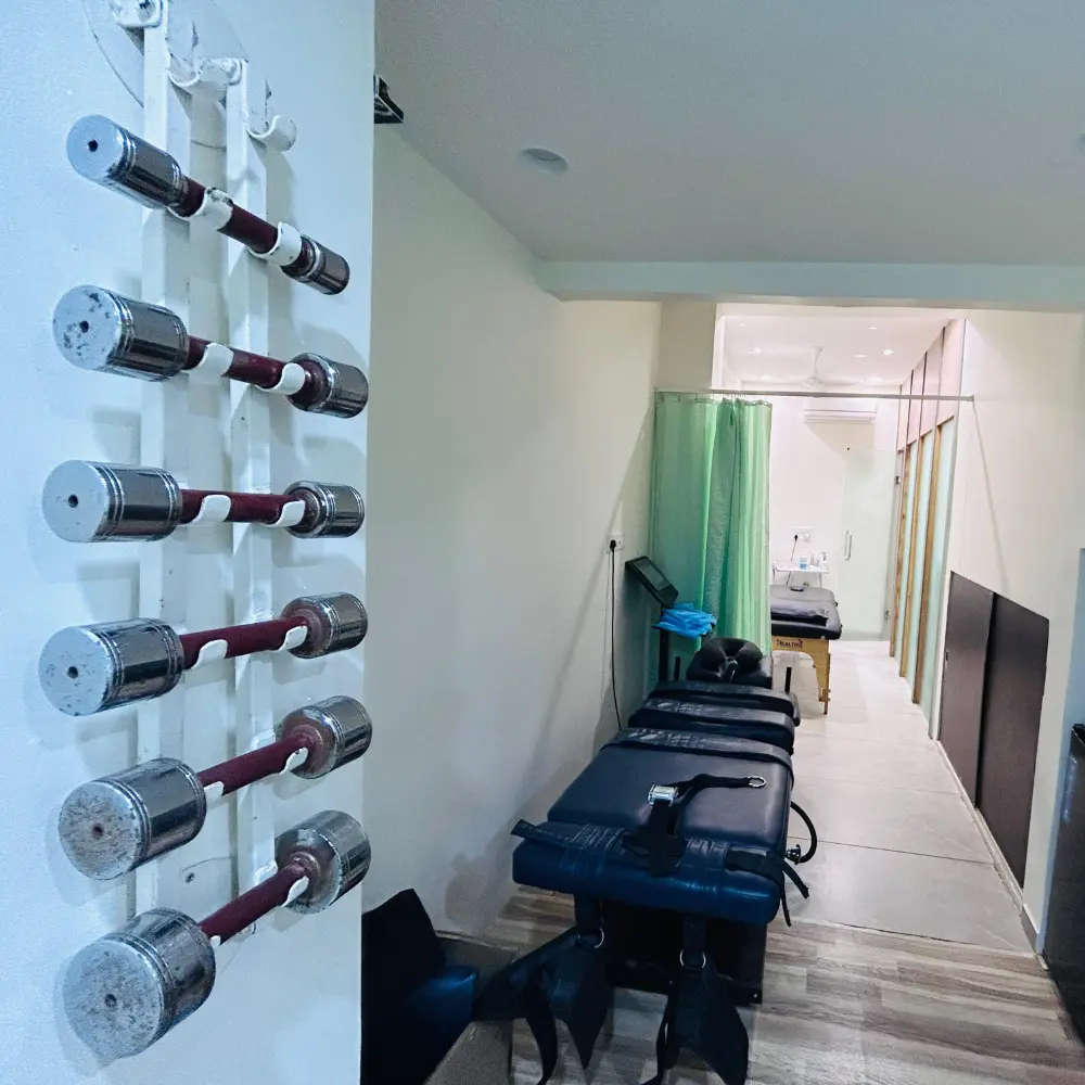 Complete Care Thaltej clinic facility photo 5
