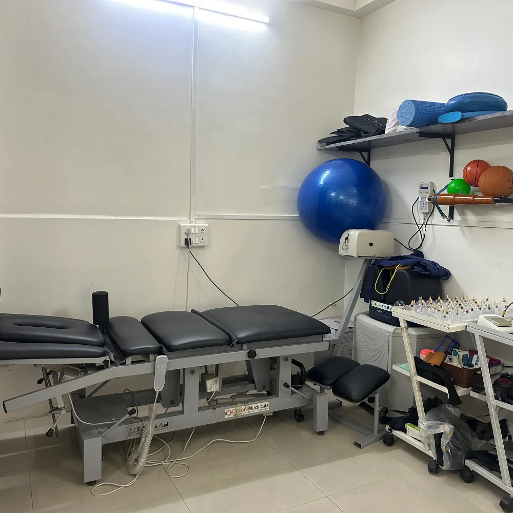 Complete Care Ankleshwar clinic facility photo 5